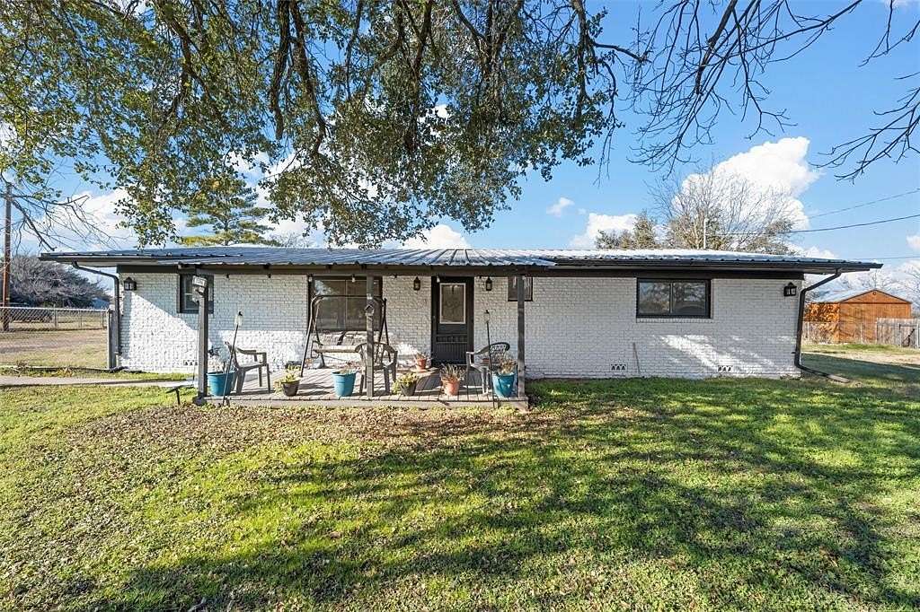 6.47 Acres of Residential Land with Home for Sale in Waco, Texas