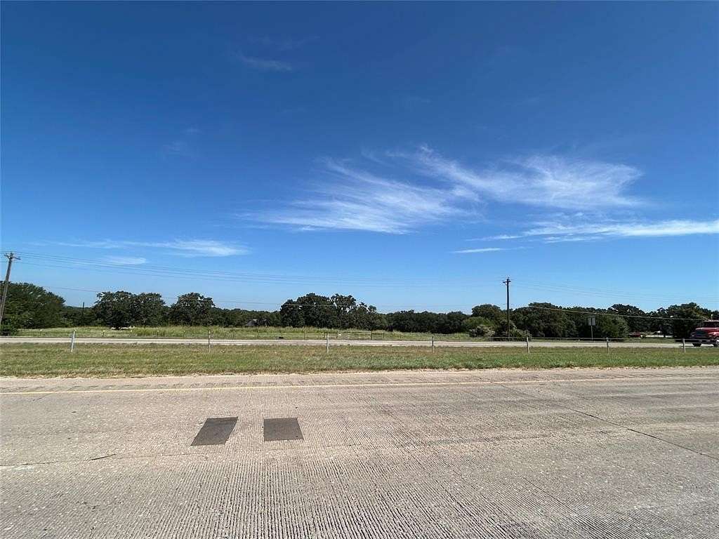 4 Acres of Land for Sale in Bridgeport, Texas