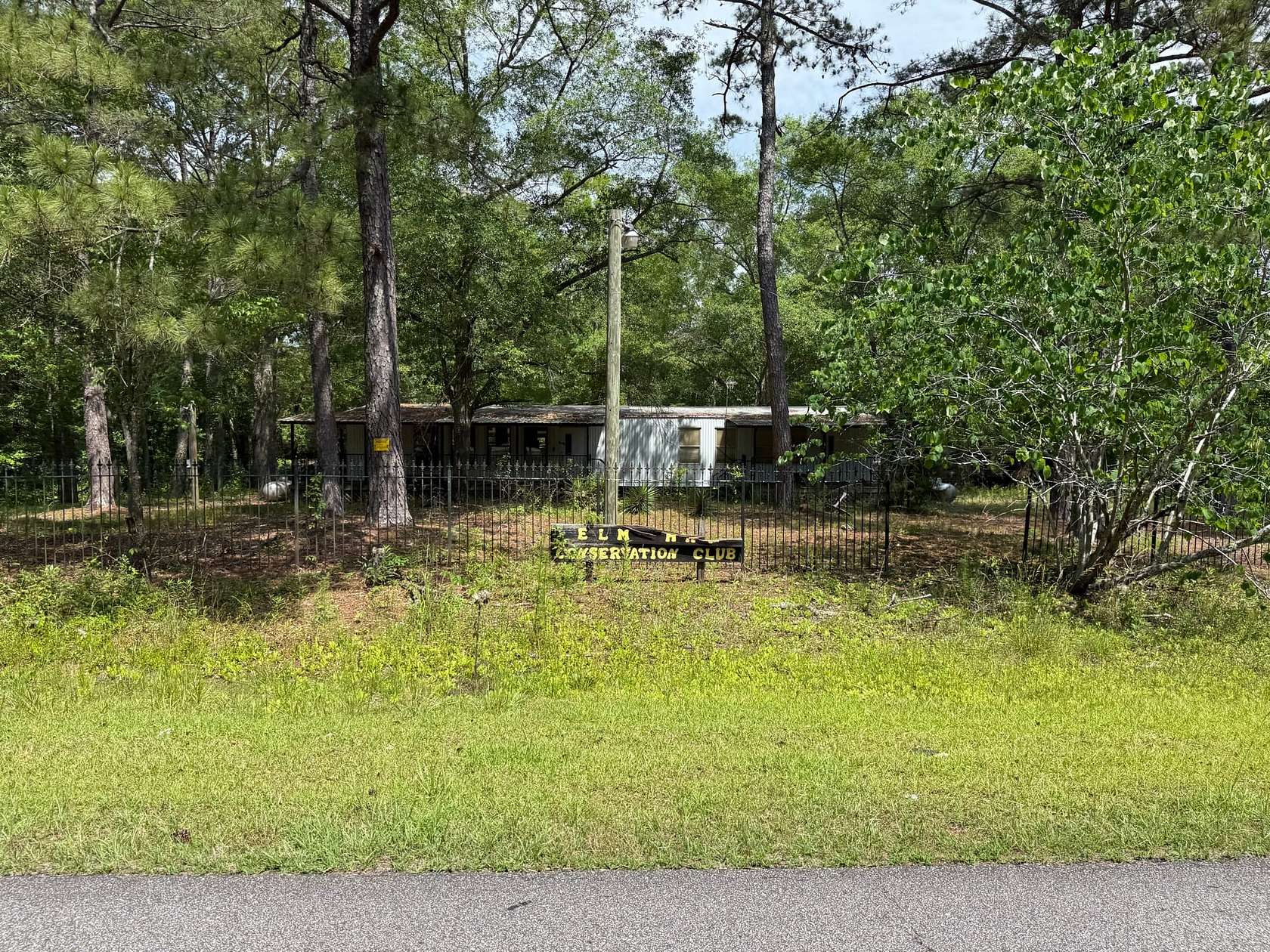 2.32 Acres of Recreational Land for Sale in Tallassee, Alabama