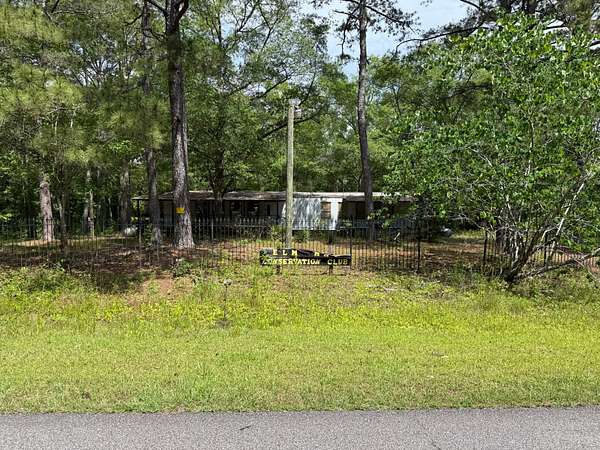 2.32 Acres of Recreational Land for Sale in Tallassee, Alabama