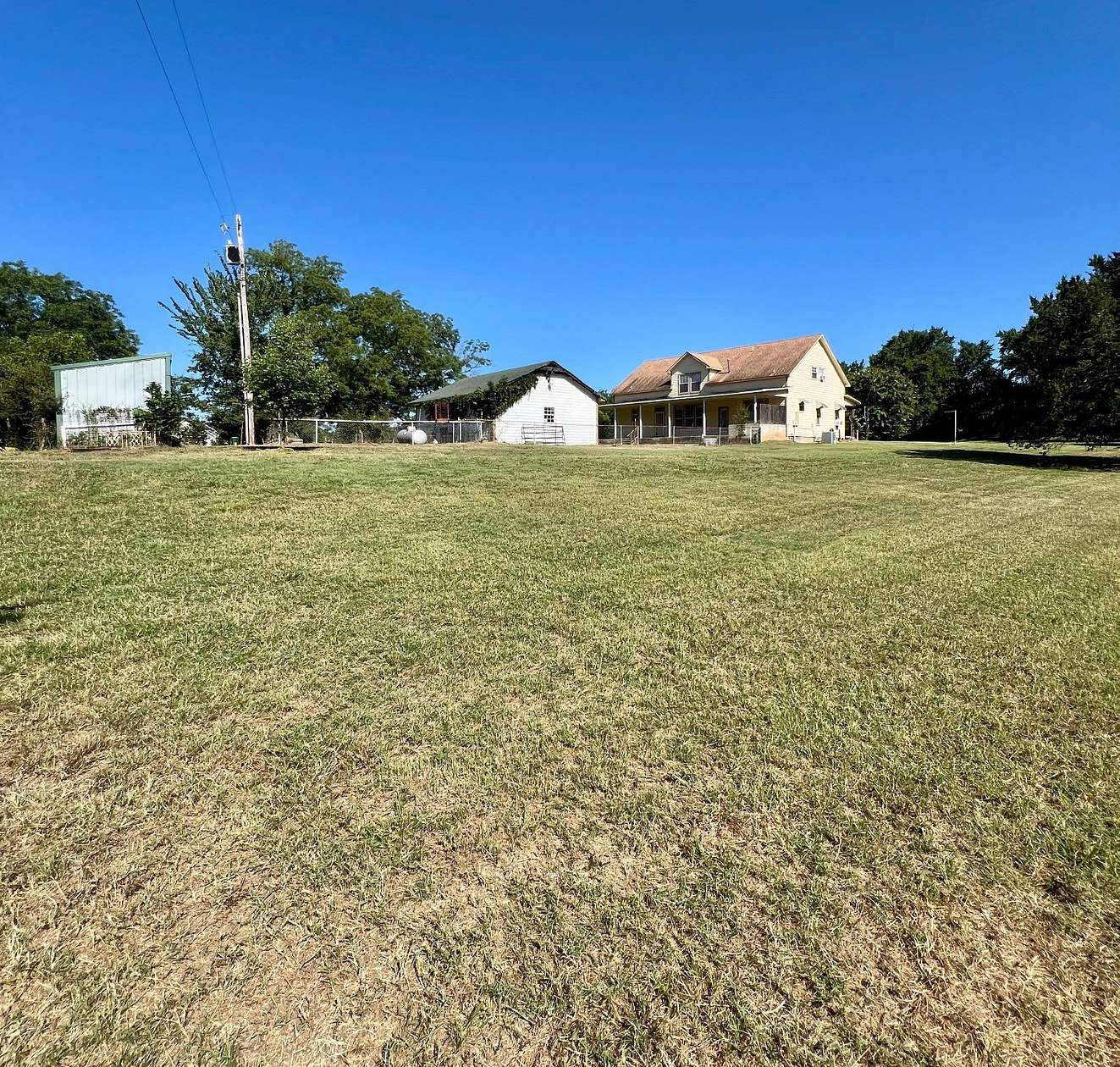 7.65 Acres of Land with Home for Sale in Ardmore, Oklahoma