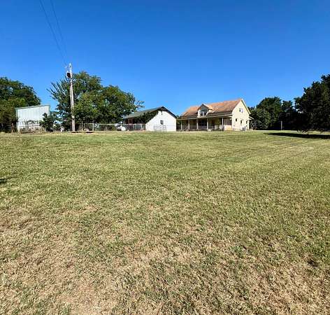 7.65 Acres of Land with Home for Sale in Ardmore, Oklahoma