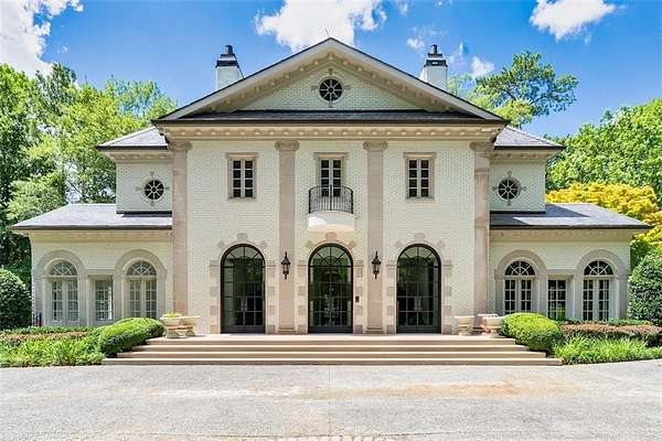 2.3 Acres of Residential Land with Home for Sale in Atlanta, Georgia