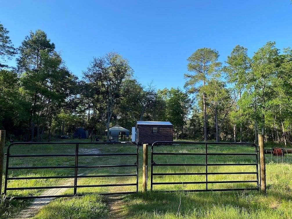 1.24 Acres of Residential Land for Sale in Florahome, Florida