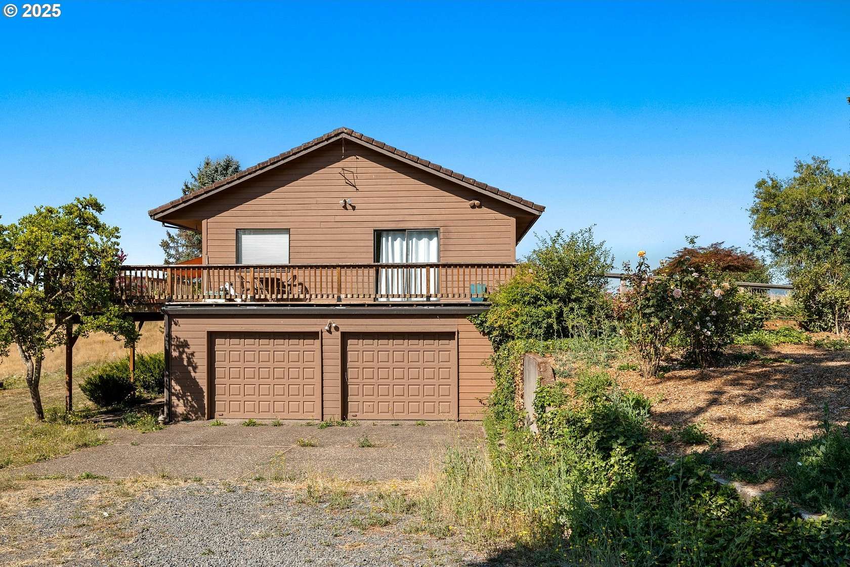 16.9 Acres of Land with Home for Sale in McMinnville, Oregon