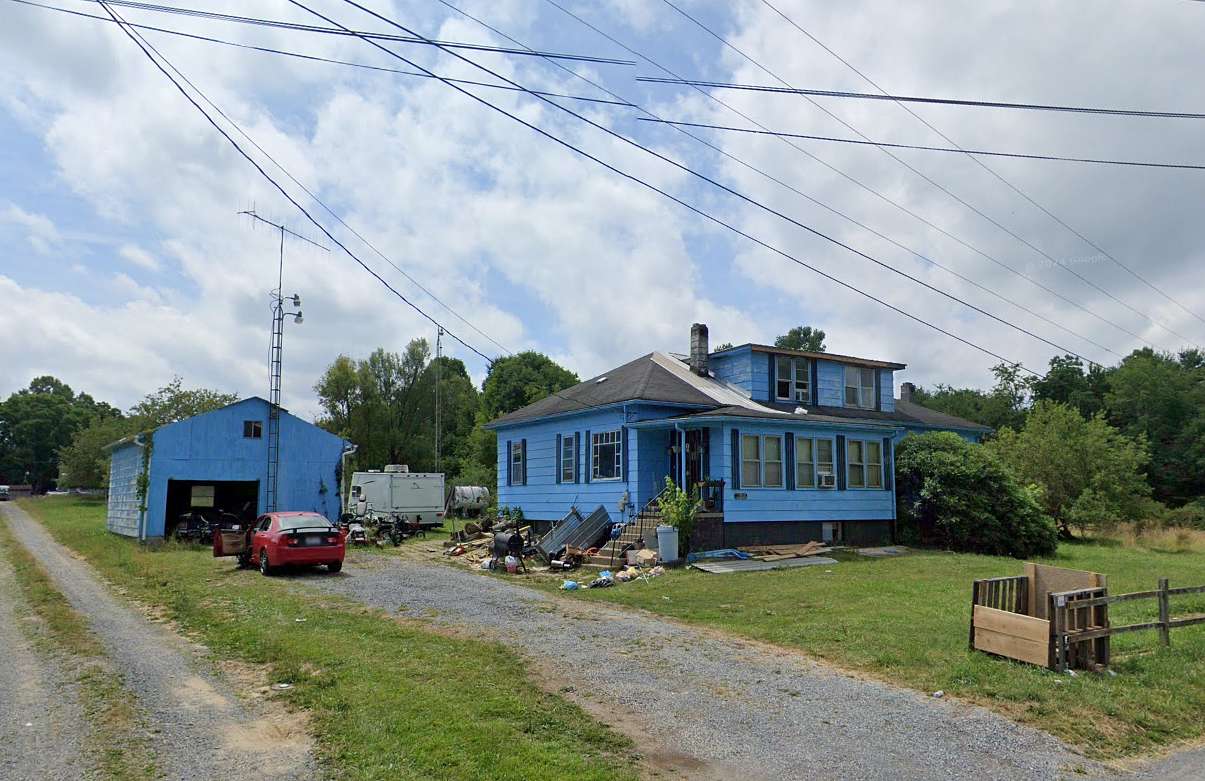 11 Acres of Land with Home for Lease in Jumping Branch, West Virginia