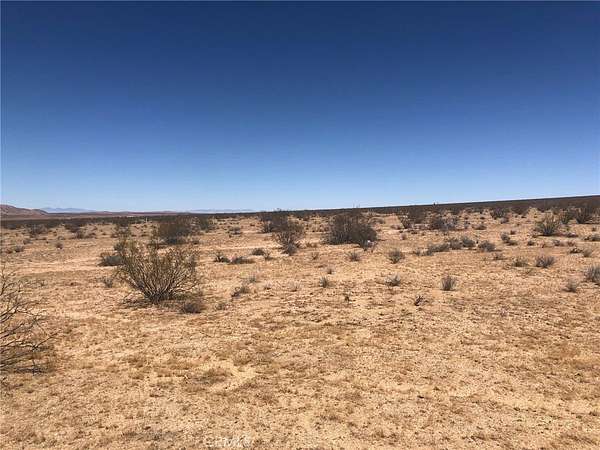 20 Acres of Land for Sale in Adelanto, California