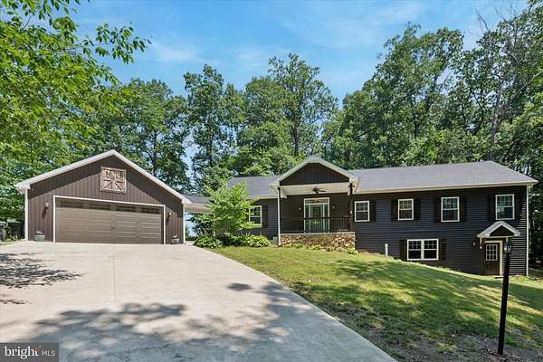 2.3 Acres of Residential Land with Home for Sale in Thorndale, Pennsylvania