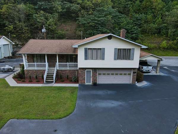 2.36 Acres of Residential Land with Home for Sale in Grundy, Virginia