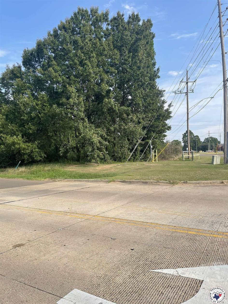 1.5 Acres of Commercial Land for Sale in Texarkana, Texas