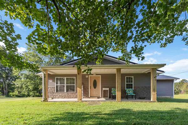 7 Acres of Residential Land with Home for Sale in East Bernstadt, Kentucky