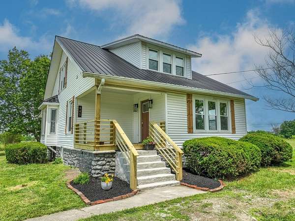 1.6 Acres of Residential Land with Home for Sale in Waco, Kentucky