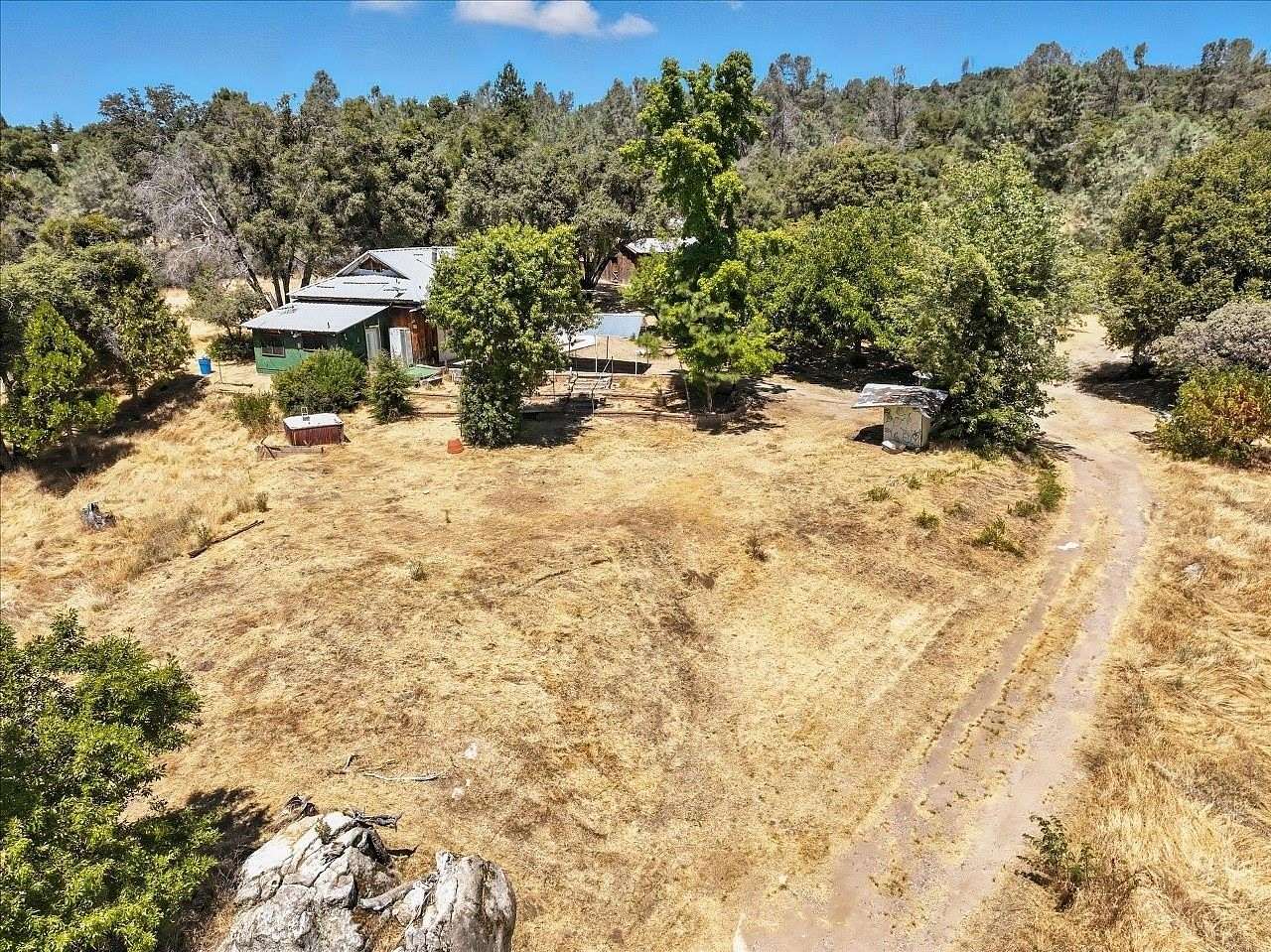 6.5 Acres of Land for Sale in Ahwahnee, California