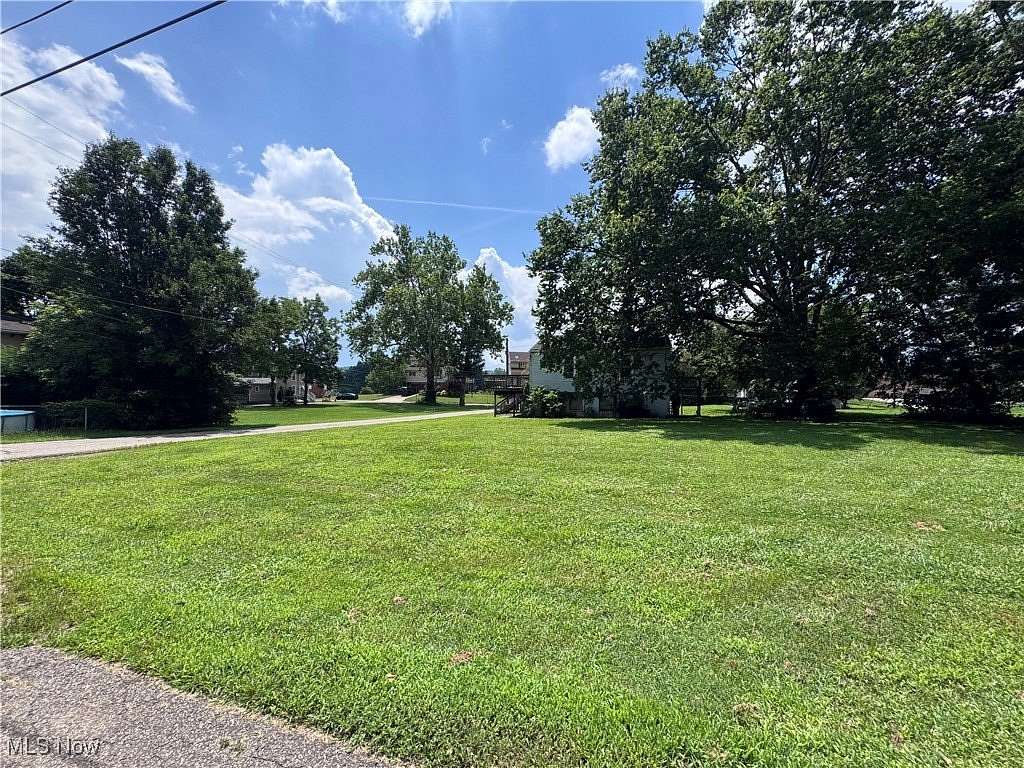 0.07 Acres of Mixed-Use Land for Sale in Marietta, Ohio