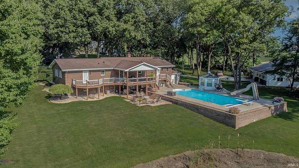 5 Acres of Residential Land with Home for Sale in Middlebury, Indiana