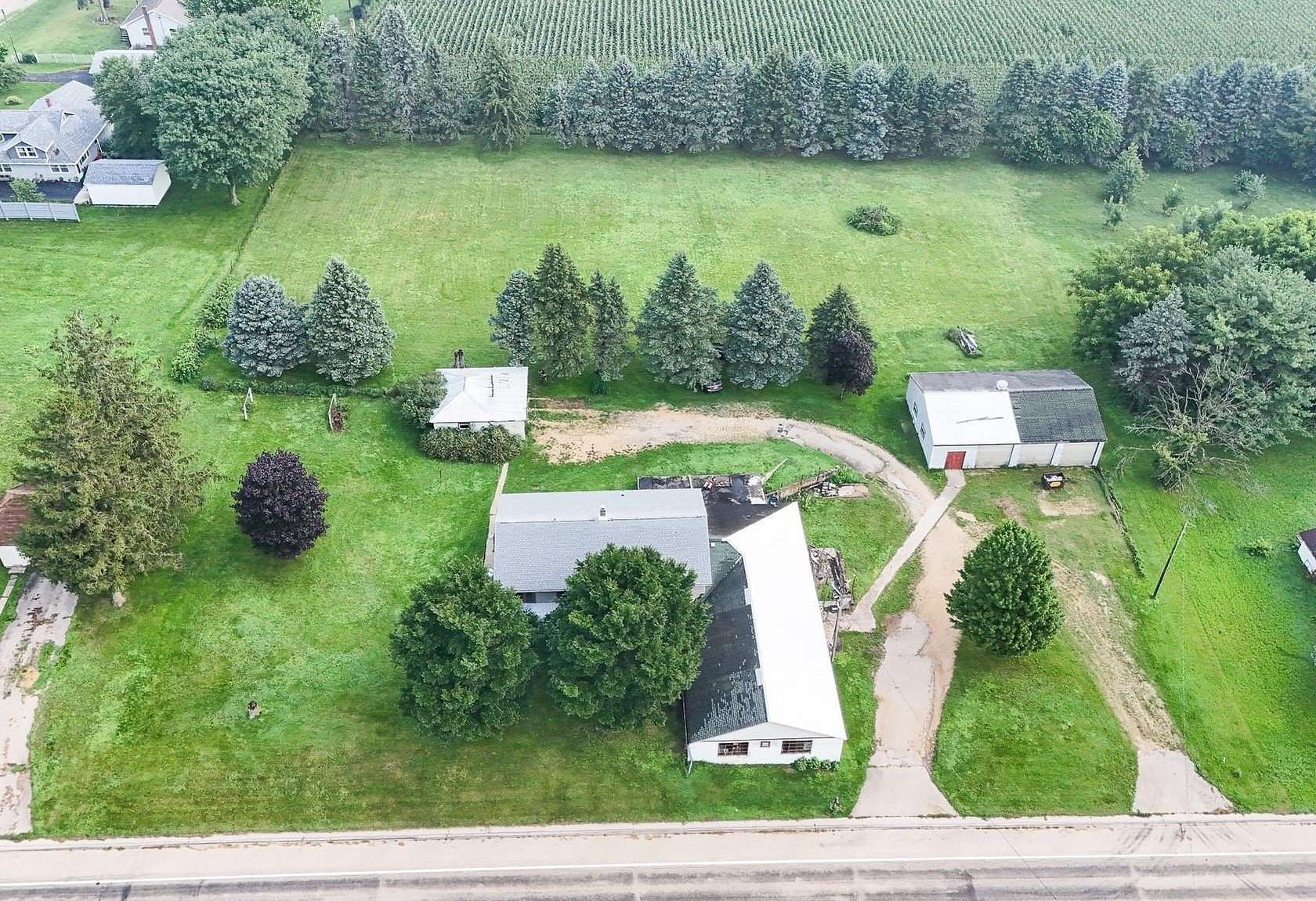 1.84 Acres of Residential Land with Home for Sale in Polo, Illinois