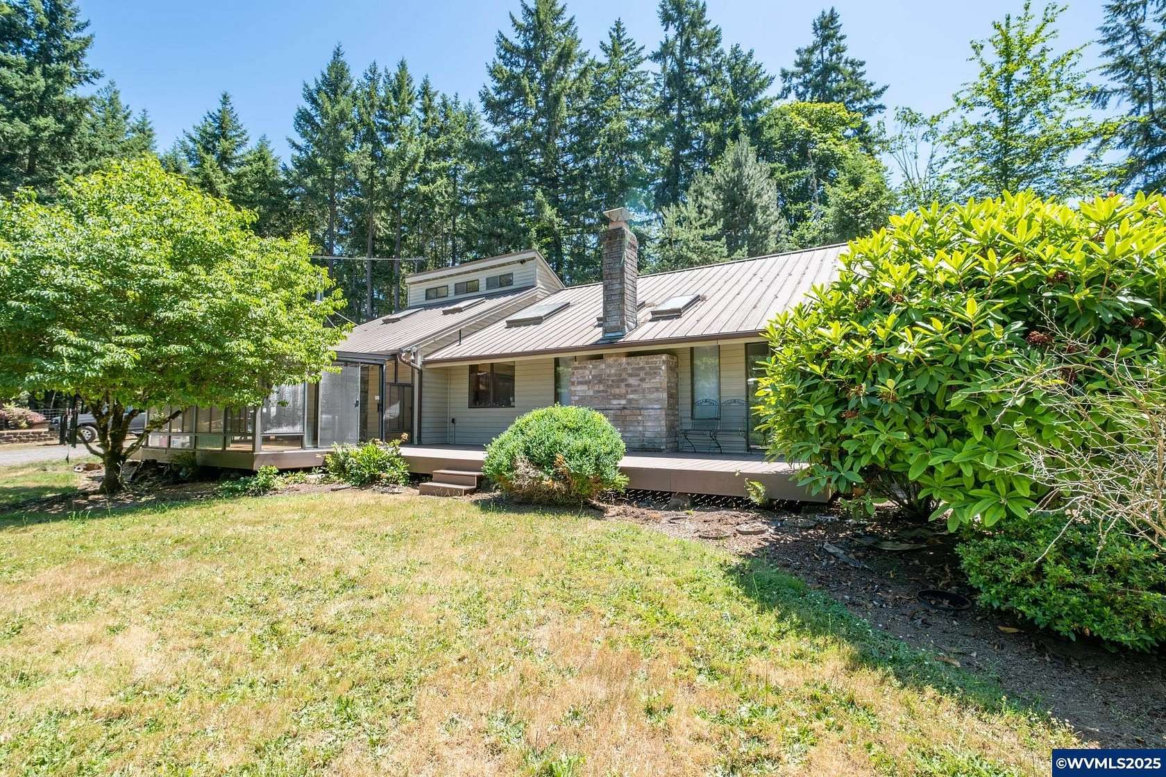 7.62 Acres of Residential Land with Home for Sale in Lebanon, Oregon