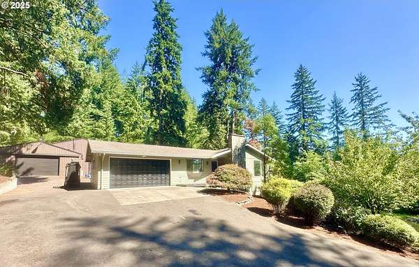 4.55 Acres of Residential Land with Home for Sale in Estacada, Oregon