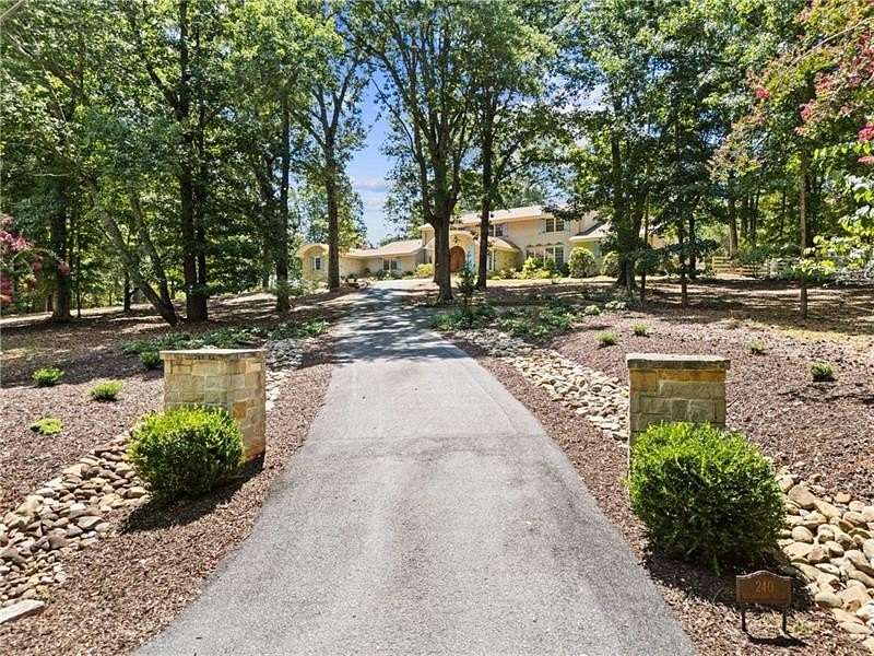 6 Acres of Land with Home for Sale in Bogart, Georgia