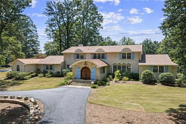 6 Acres of Land with Home for Sale in Bogart, Georgia
