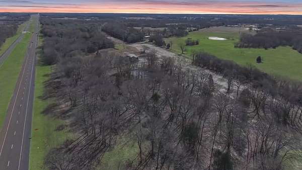 2 Acres of Mixed-Use Land for Sale in Mabank, Texas