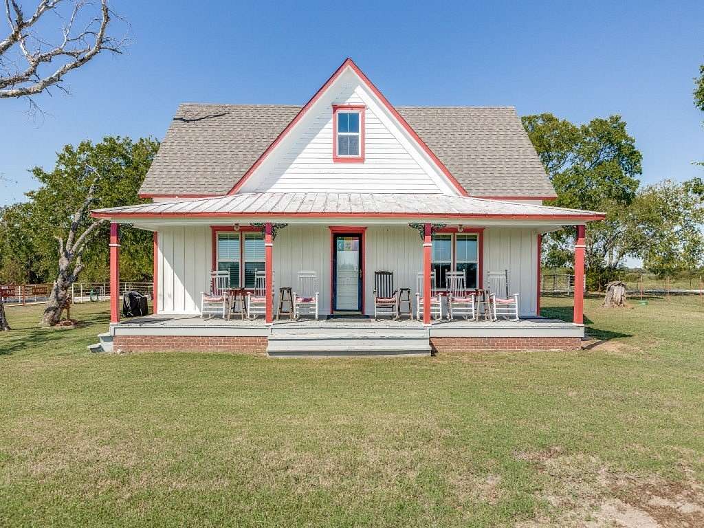 2.88 Acres of Land with Home for Sale in Valley View, Texas