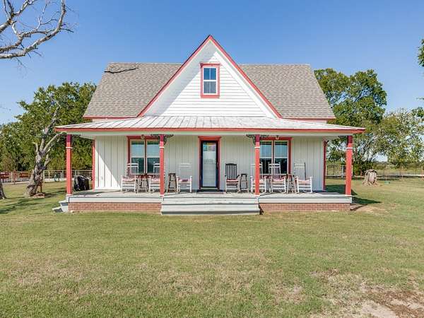 2.88 Acres of Land with Home for Sale in Valley View, Texas