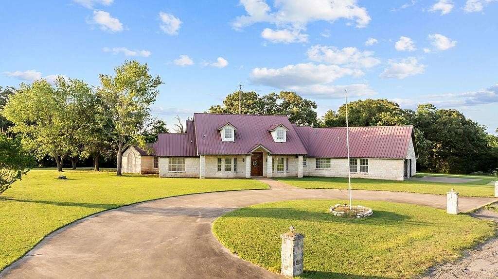 12.8 Acres of Land with Home for Sale in Honey Grove, Texas