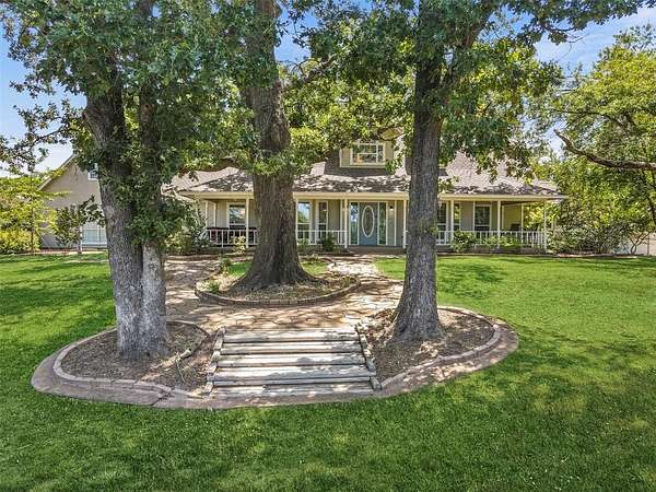 1.86 Acres of Residential Land with Home for Sale in Sulphur Springs, Texas