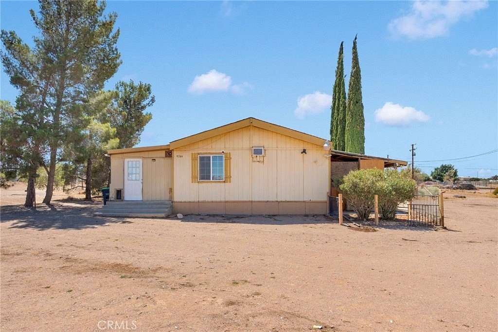 2.5 Acres of Residential Land with Home for Sale in Hesperia, California