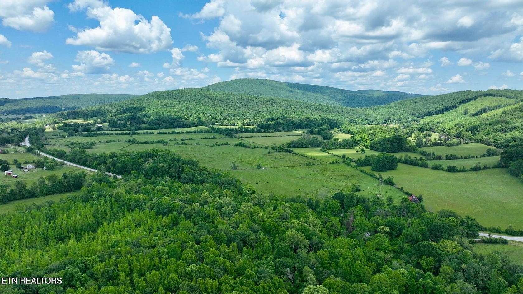 39 Acres of Recreational Land for Sale in Crossville, Tennessee