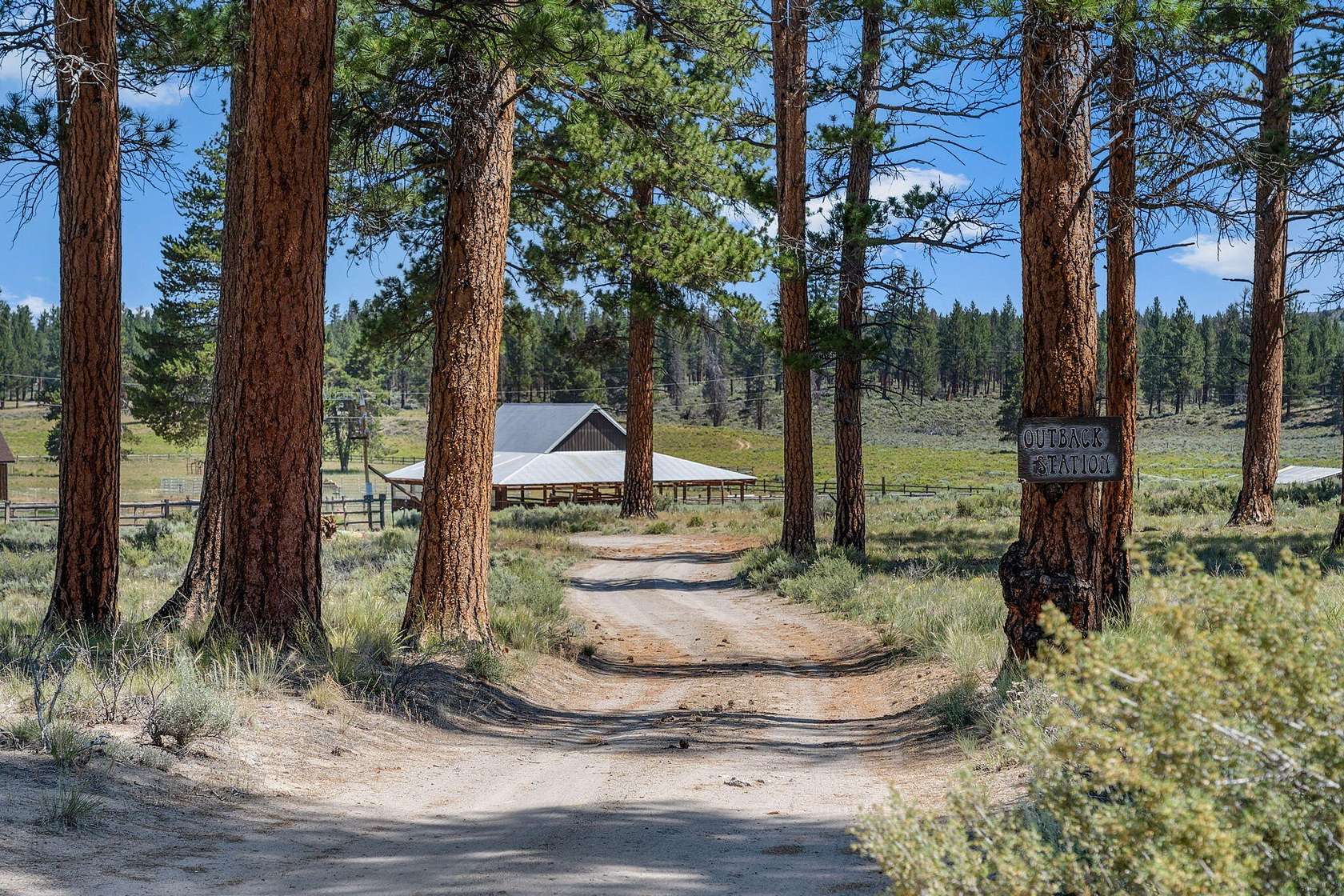 159 Acres of Land with Home for Sale in Fort Rock, Oregon