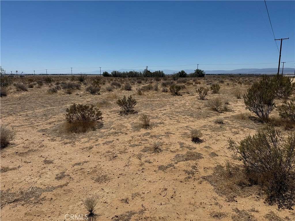 7.17 Acres of Land for Sale in Rosamond, California