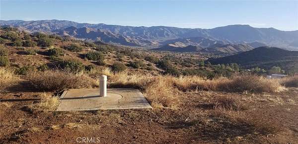 7.71 Acres of Land for Sale in Acton, California