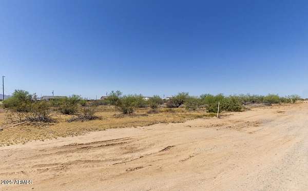 1 Acre of Residential Land for Sale in Wittmann, Arizona