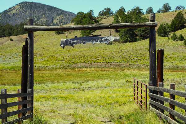 642 Acres of Recreational Land & Farm for Sale in Guffey, Colorado