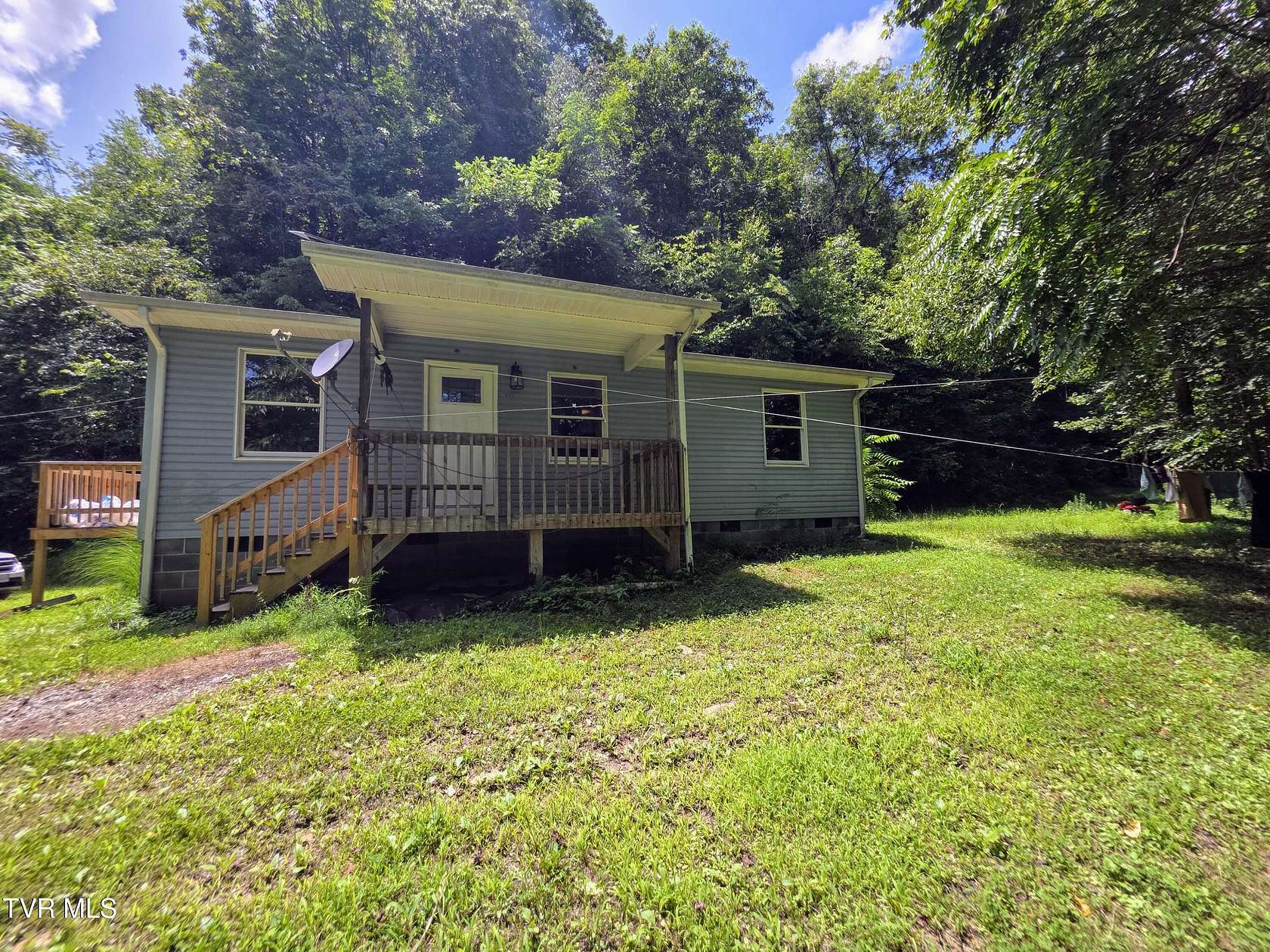 5 Acres of Residential Land with Home for Sale in Clinchco, Virginia