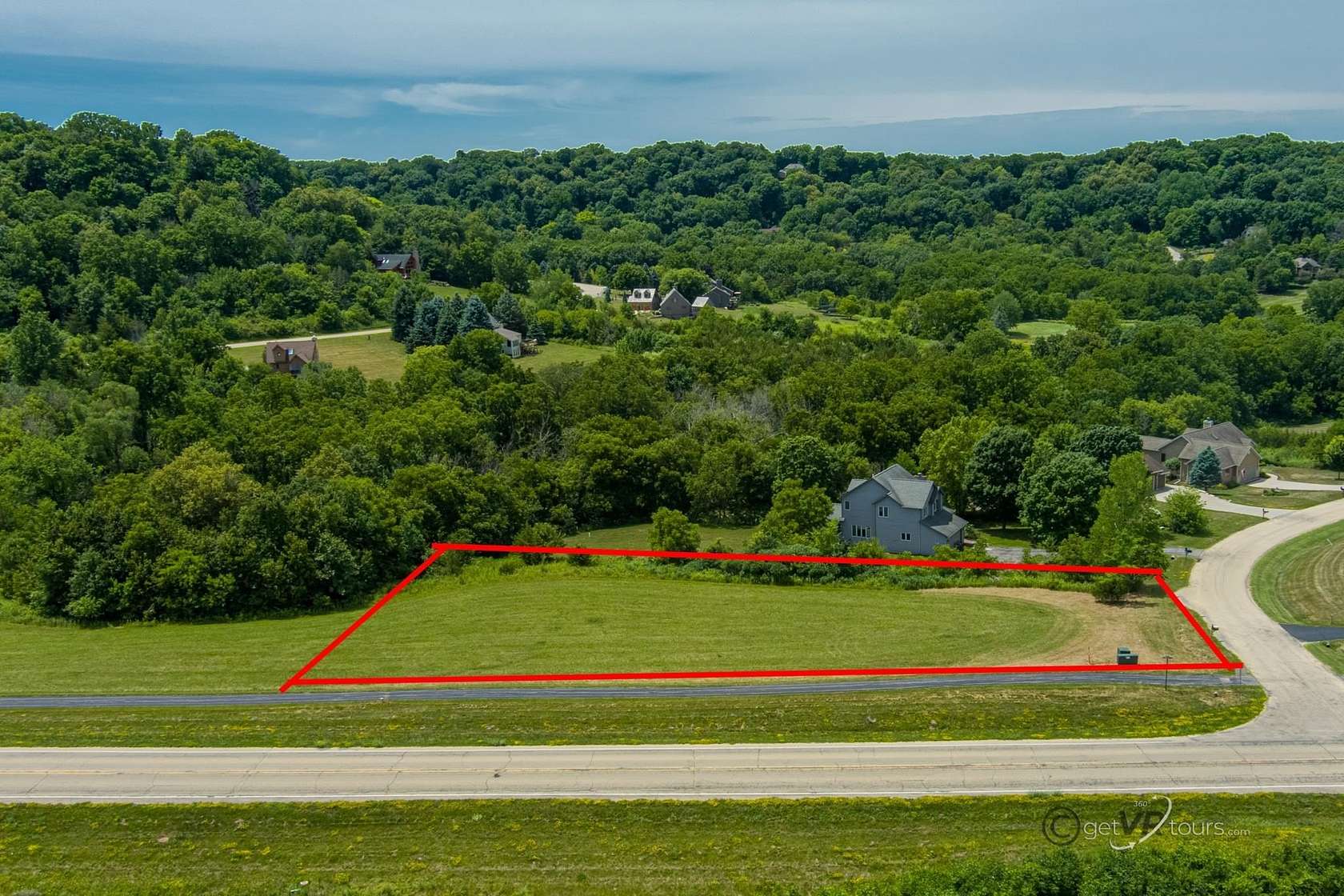 0.86 Acres of Residential Land for Sale in Galena, Illinois