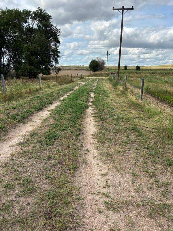 7.63 Acres of Residential Land with Home for Sale in Lewellen, Nebraska
