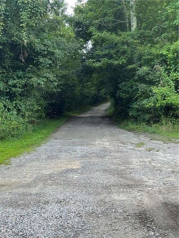 10 Acres of Residential Land for Sale in Spring Grove, Virginia