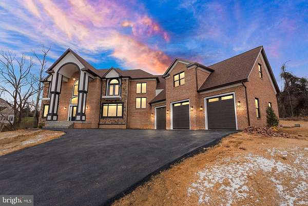 3.16 Acres of Residential Land with Home for Sale in Leesburg, Virginia