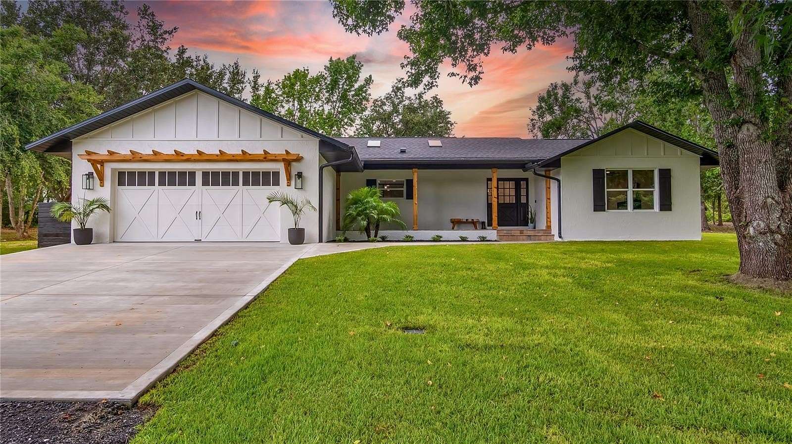 4.75 Acres of Residential Land with Home for Sale in Montverde, Florida