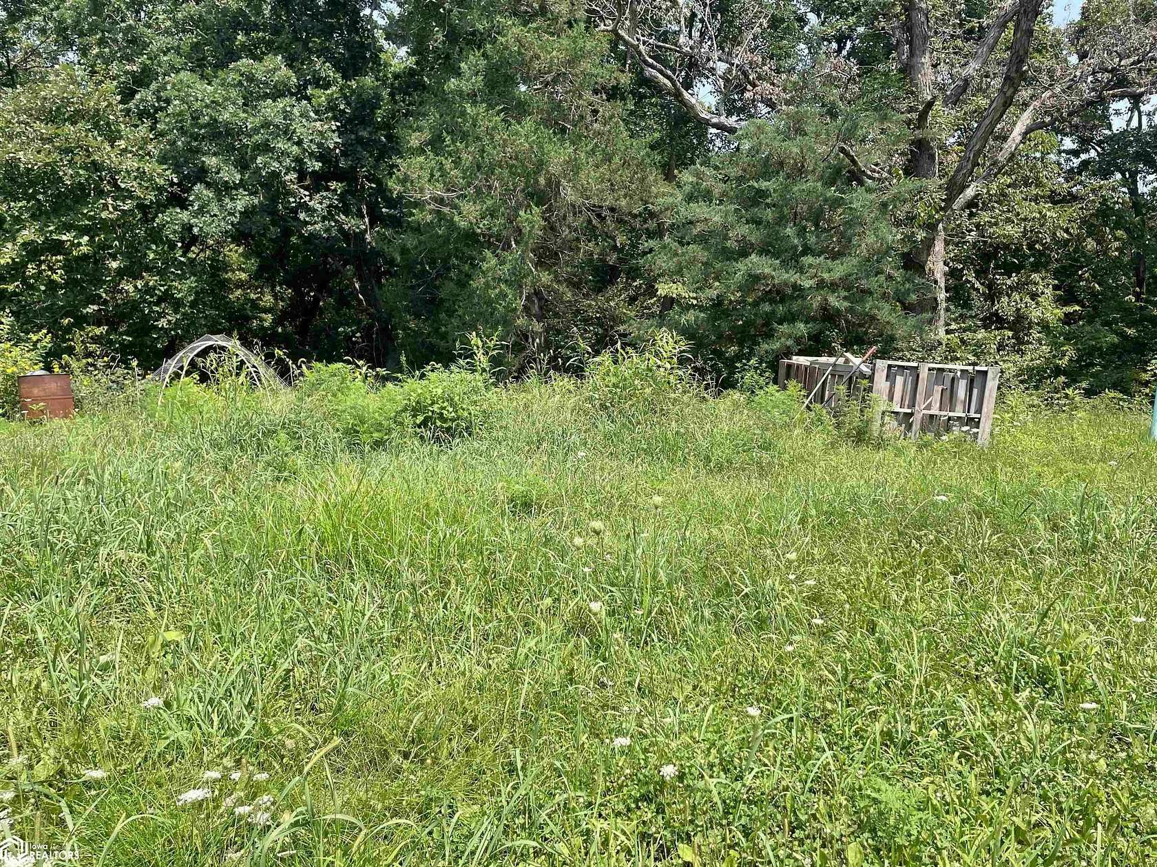 3.5 Acres of Land with Home for Sale in Donnellson, Iowa