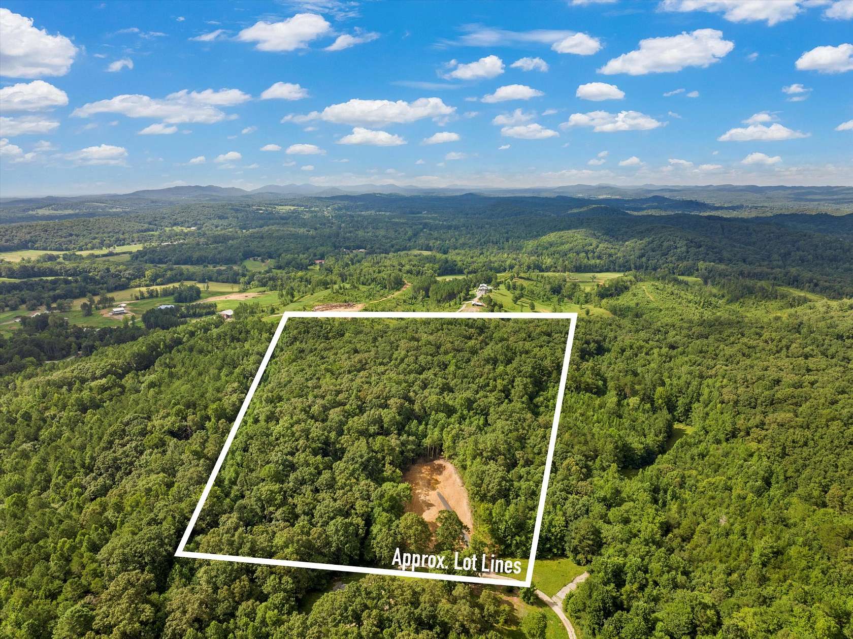 17.4 Acres of Land for Sale in Ringgold, Georgia