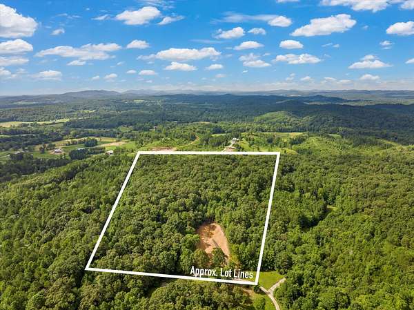 17.4 Acres of Land for Sale in Ringgold, Georgia