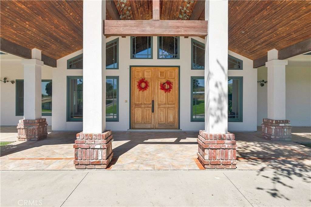 158 Acres of Agricultural Land with Home for Sale in Bradley, California