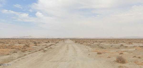 Land for Sale in Lancaster, California