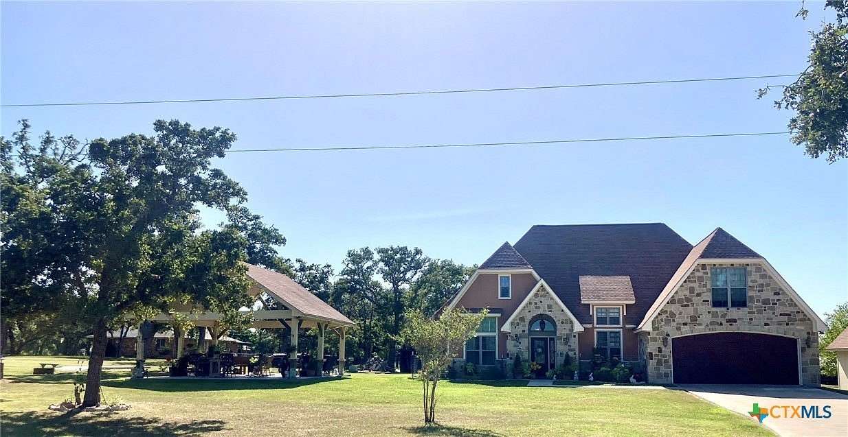 2.3 Acres of Residential Land with Home for Sale in Goliad, Texas