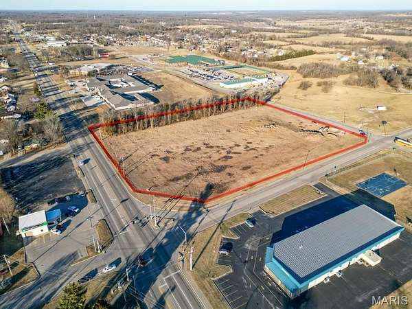 6.7 Acres of Mixed-Use Land for Sale in Lebanon, Missouri