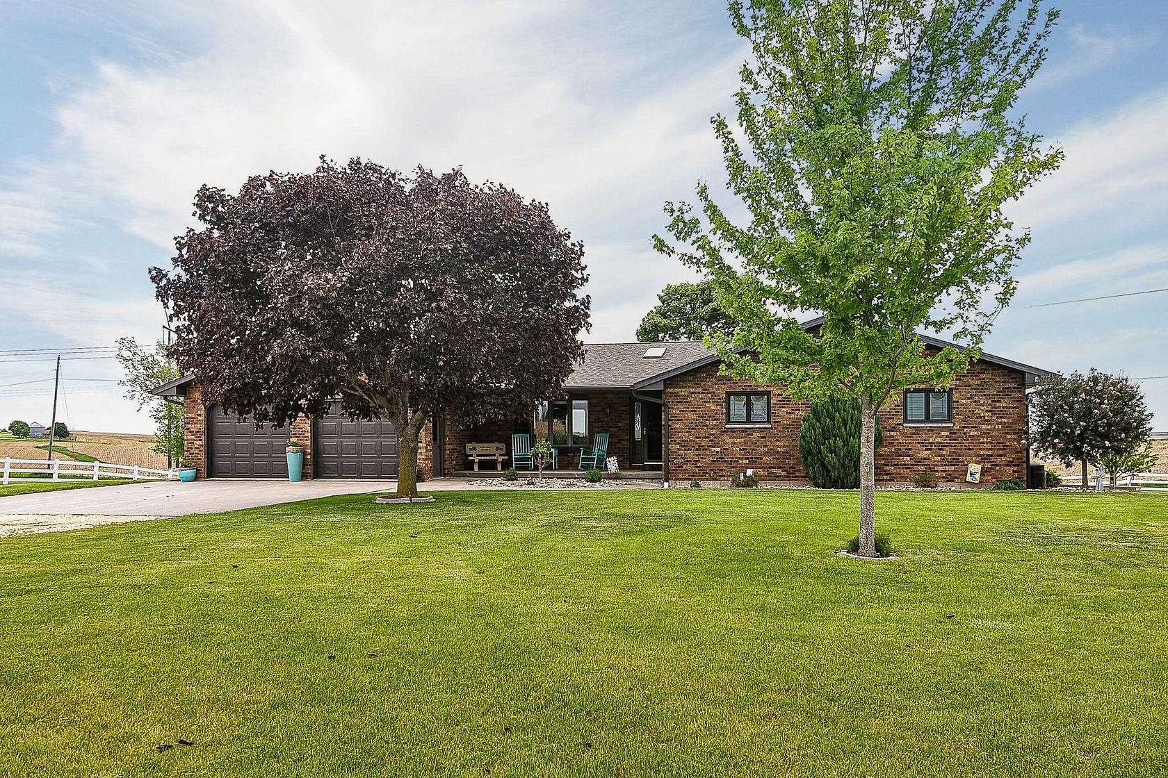 2.67 Acres of Residential Land with Home for Sale in Bellevue, Iowa